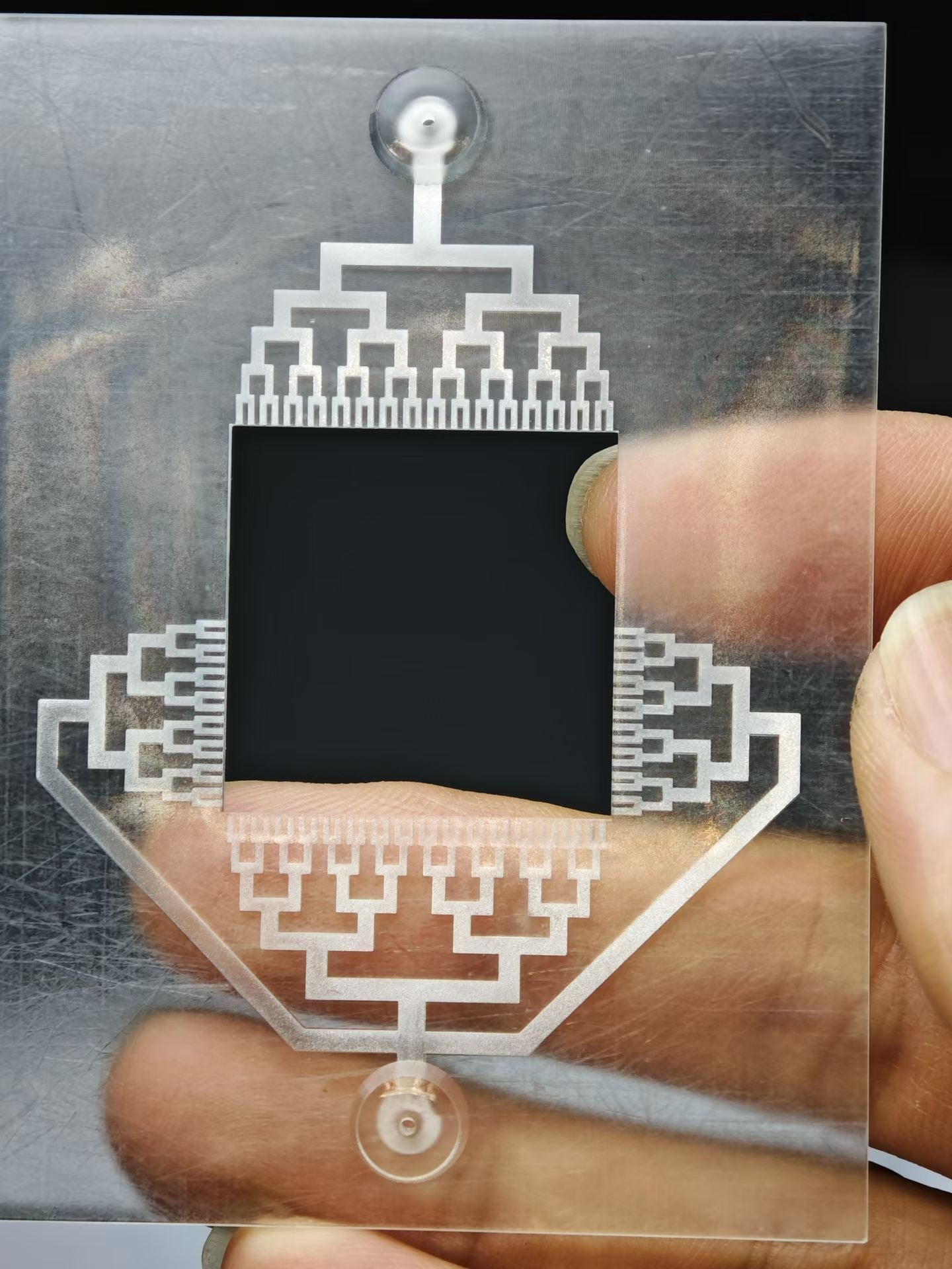 Custom Microfluidic Branching Manifold Chip